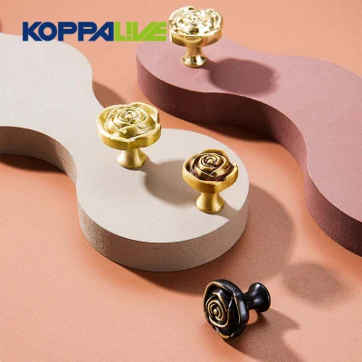 Venta al por mayor Armario antiguo Knobs Puerta Vintage Brass Rosa Flor Rustic Mando de cajón