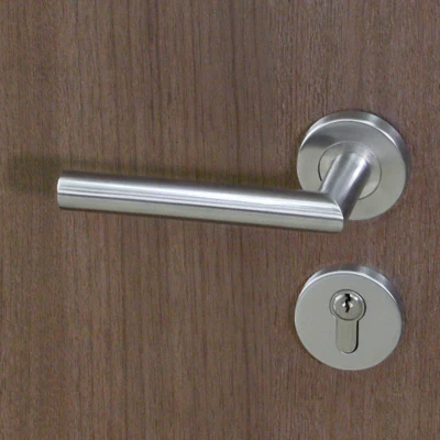 Manija de la palanca de la puerta del dormitorio para la puerta de madera del acero inoxidable 304 manijas interiores modernas de la puerta del oro negro de sat