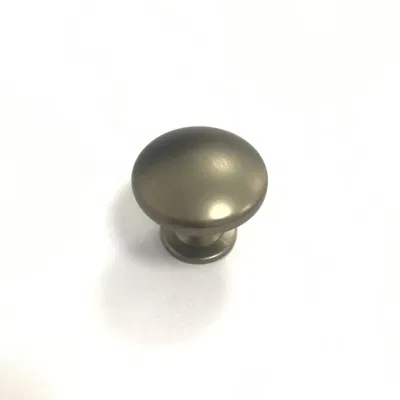 El mobiliario antiguo Gabinete de aleación de zinc de bronce manejar tire de la perilla de la puerta &#160;