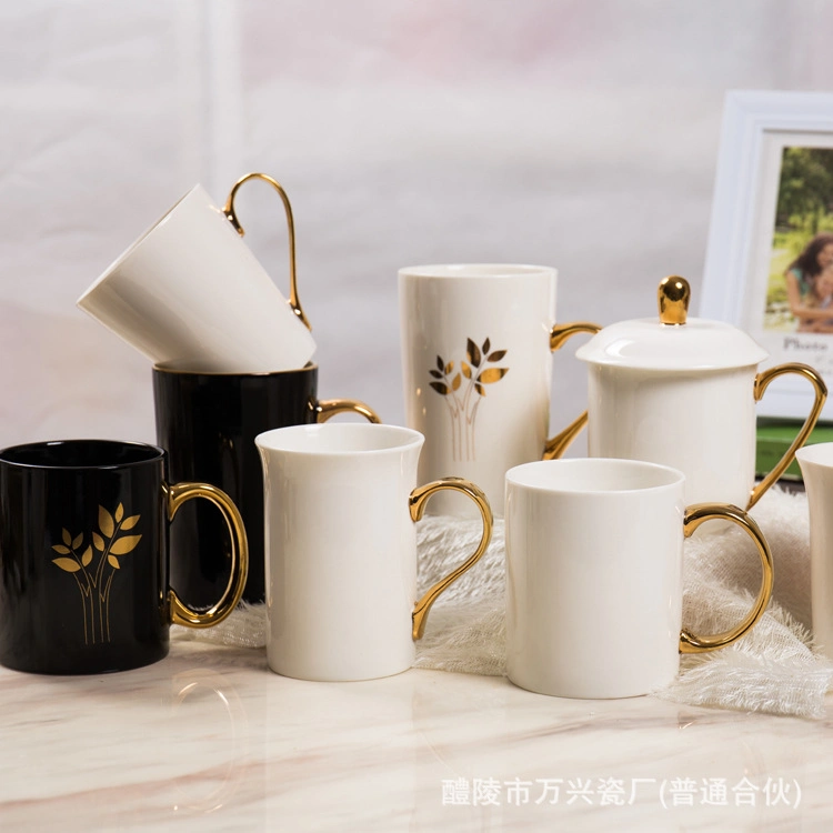 Manufacturers Direct Tracing Golden Handle Ceramic Cup Wholesale Hot Gold Handle with Hand Gift Mug