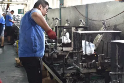 I pattini di sicurezza protettivi per gli ingegneri evitano i pericoli sul luogo di lavoro
