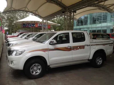  Scalini laterali in alluminio stile OE per Toyota Hilux Vigo