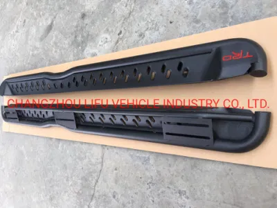 Scalini laterali in acciaio per Toyota Hilux Revo 2015+