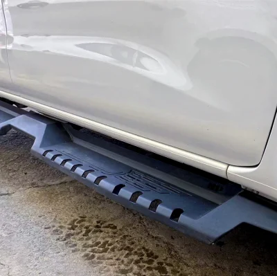 Gradino laterale running board per 2015-2022 Revo
