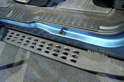 Predellino laterale per running board in acciaio Balck per Raptor