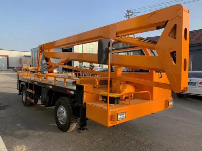  Piattaforma di lavoro aerea con braccio sollevatore elettrico articolato per raccoglitrice di ciliegi Altezza 22 m.