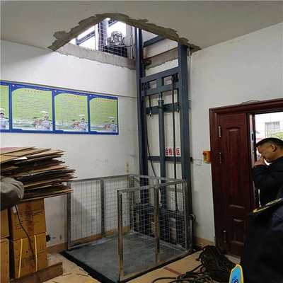 Industrial 2000kg Electric Cargo Lift Platform for Warehouse Hydraulic Cargo Platform Lift Without Shaft