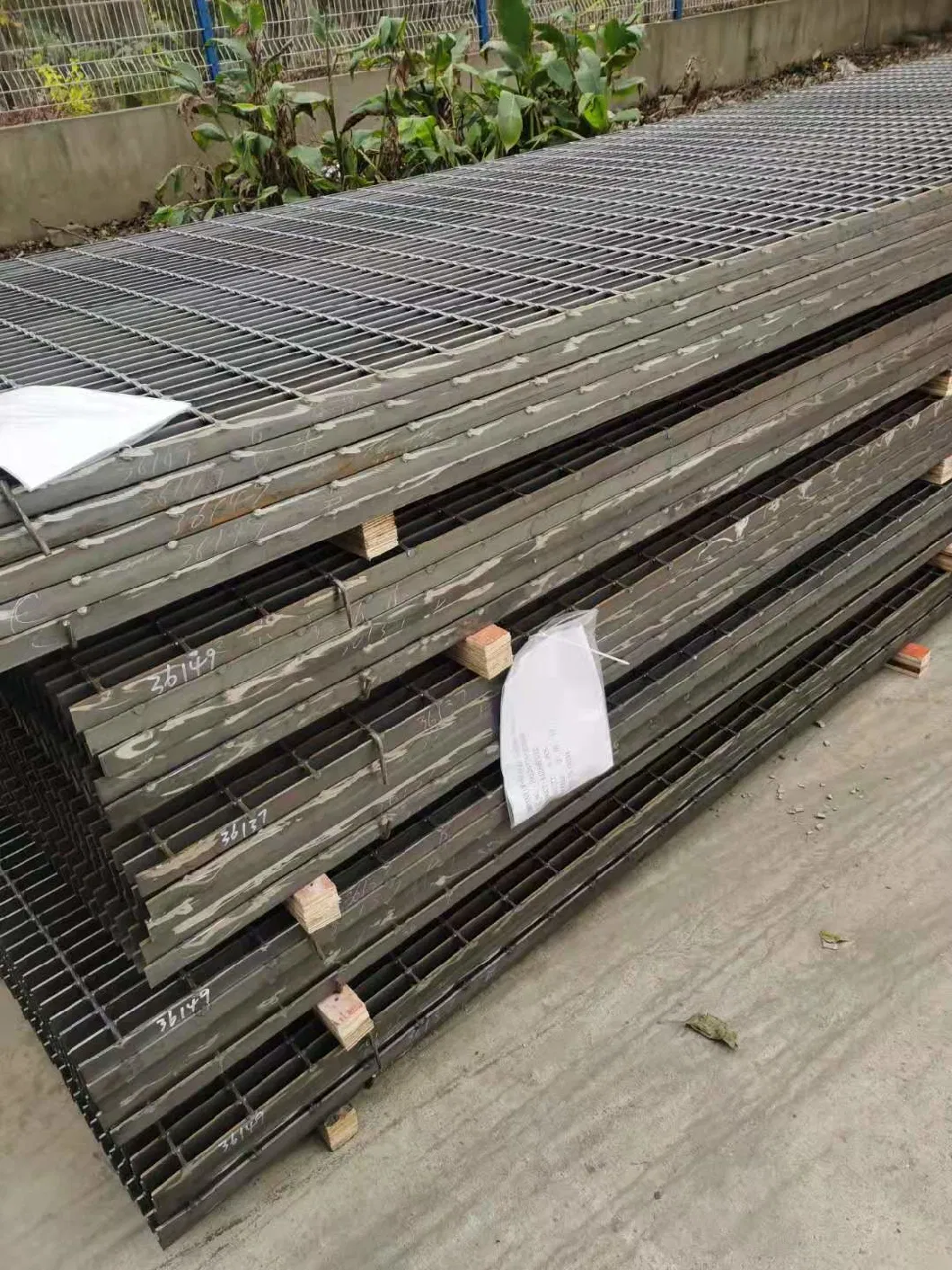 201 304 316 Customized Stainless Floor Grate Panel Catwalk Steel Grating Walkway Platform