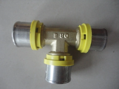 Th Press Br Fittings Manufactured From Cw617n Brass with Stainless Steel Sleeves