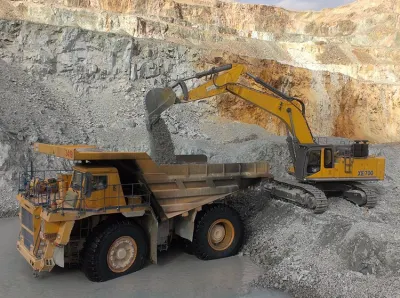 Good Working Condition 75 Ton Mining Crawler Heavy Excavators Xe750d Xe750g with Avanced Technology and Best Service for Sale