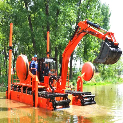 Amphibious Excavator Multi-Functional Crawler Amphibian Dredger