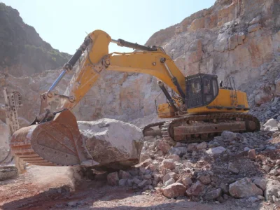 China Brand Big Large 70ton Hydraulic Crawler Excavator 970e