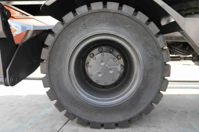 Hydraulic Mobile Excavator Scrap Material Handler on Wheel for Waste Cargo Recycling