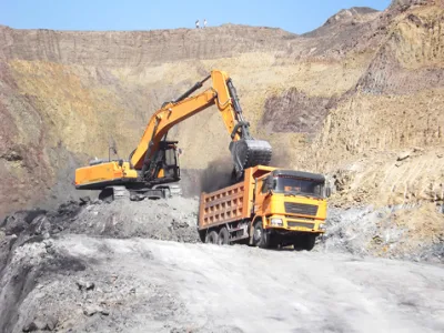 Famous Brand China Large Crawler Excavator Sy390h with Spare Parts for Sale