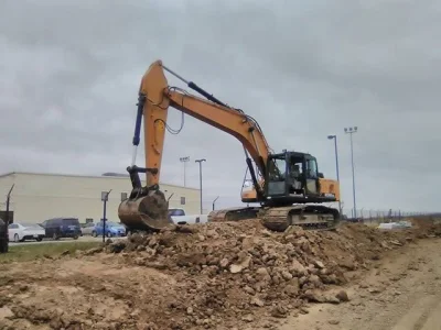 Famous Brand China Large Crawler Excavator Sy390h with Spare Parts for Sale
