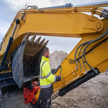 Good Service Hydraulic Crawler Infront Building Construction Equipment 30 Ton Excavator