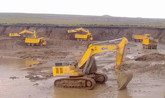 Mining Machinery 30 Ton Big Crawler Excavator From China