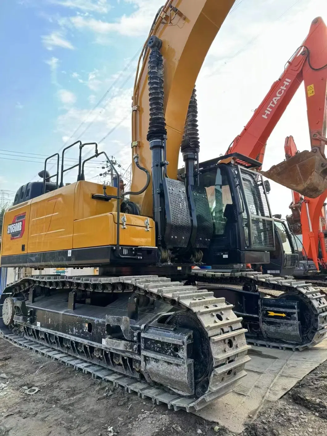 High-Efficiency Used Sy215c 22 Ton Sany Crawler Excavator with High Reach Demolition