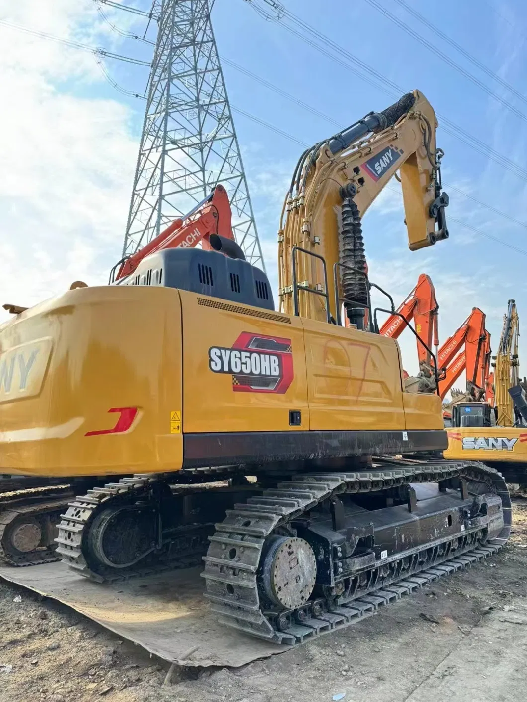 High-Efficiency Used Sy215c 22 Ton Sany Crawler Excavator with High Reach Demolition