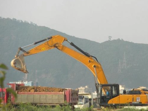 Famous Brand China Large Crawler Excavator Sy390h with Spare Parts for Sale