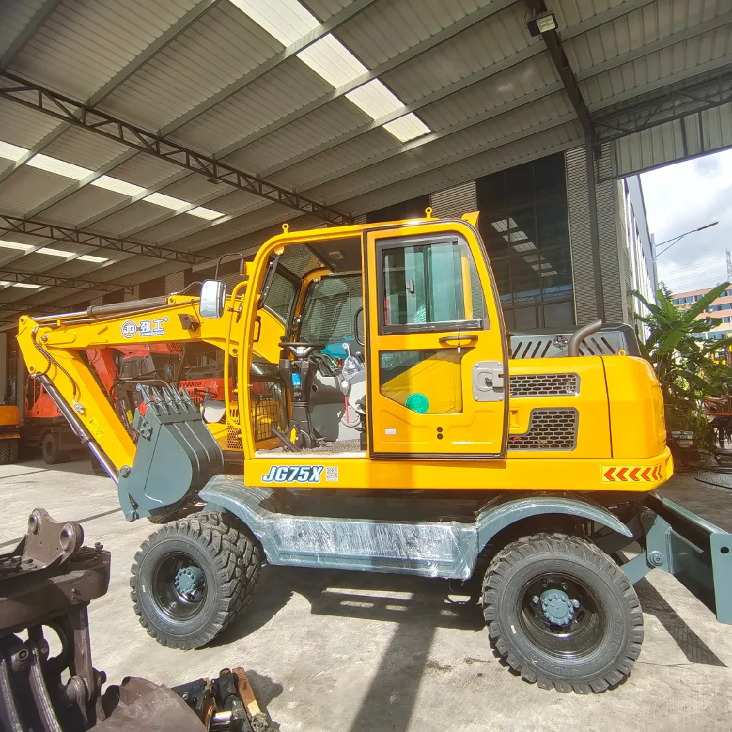 Wood Grabbing and Rock Grabbing Mini Excavator Machine, Using Hydraulic Working System