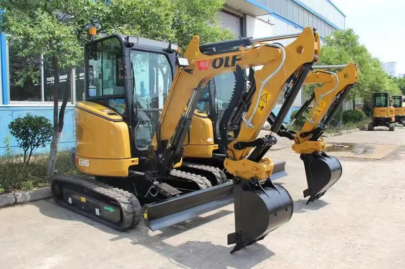 Low Cheap Diesel Engine Micro Excavator 2.7ton Farm CE Approved