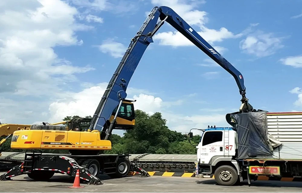 70ton 13.5m-19m Crawler/Wheeled Material Handler (SMHC70 R600PD LH60 LH110) for Port Handling