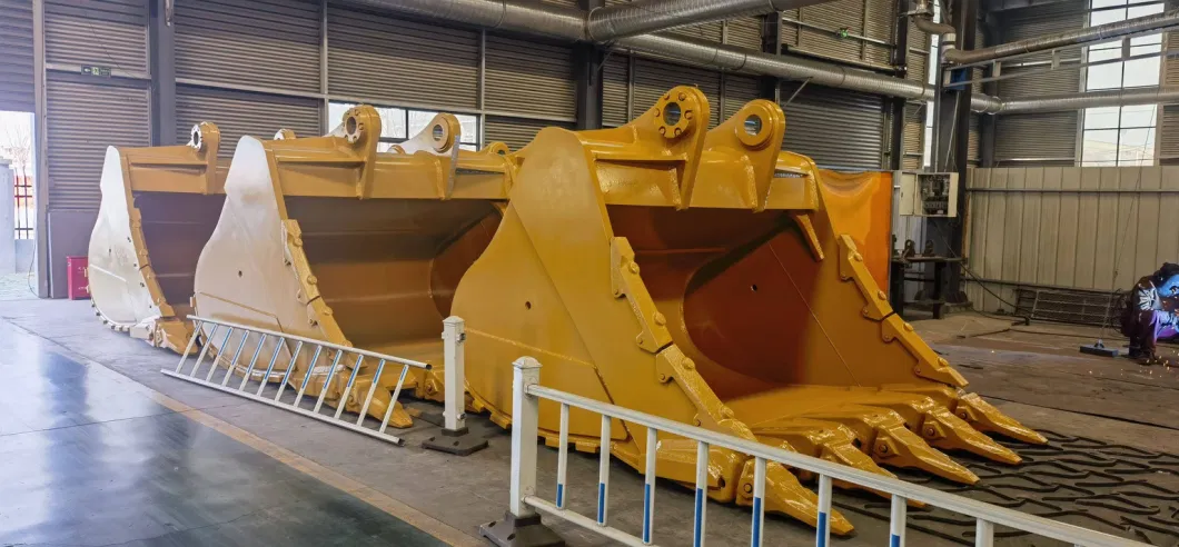 Excavator Attachment Excavator Bucket Komatsu PC240 Heavy Duty Rock Bucket Standard Earthmoving Bucket with Bucket Teeth