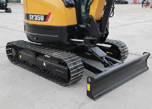 Mini Crawler Excavator Digging Machine for Sale Quick Attach Small Size Bagger Local Service Road Construction Excavator