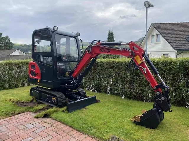 1000kg/1.0 Ton CE ISO Electric Home Used Garden Crawler Backhoe Garden Micro Household Farm Construction Greenhouse Excavator with Boom Swing and Radio! ! !