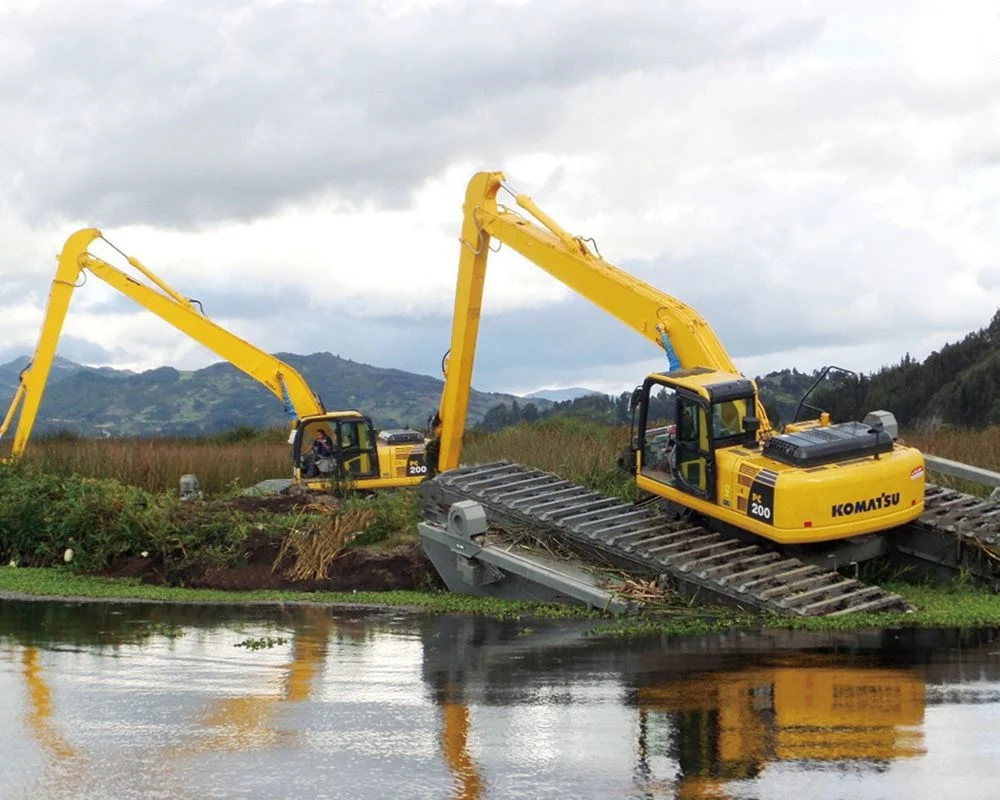 Relong Floating Swamp Buggy Amphibious Excavator Long Reach Boom