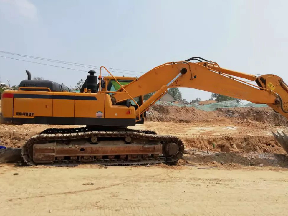 Chinese Top Brand Earthmoving Machinery 40 Ton Crawler Excavator E6400f for Sale with Low Price for Best Selling