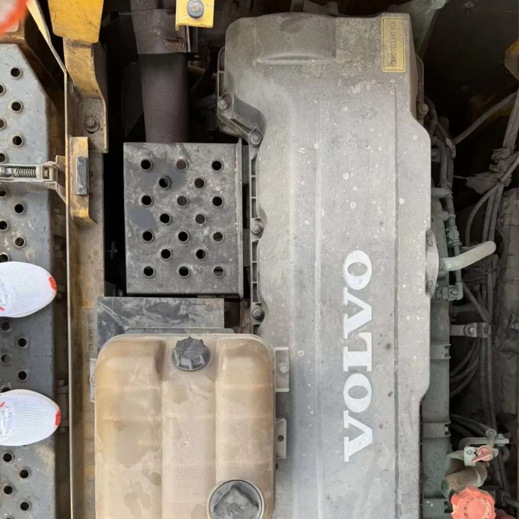 Construction Equipment Used Diesel Volvo Excavator 480 in 2019 Year