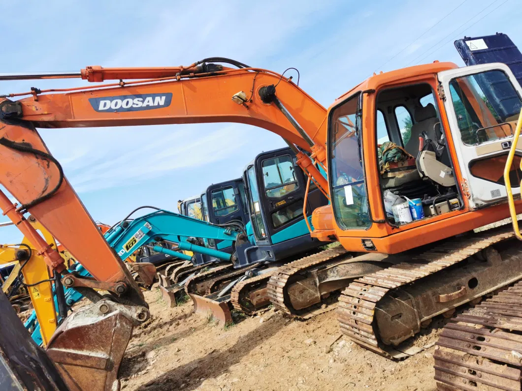 Second Hand Machine Doosan Medium Hydraulic Digger Excavator Dh150-7