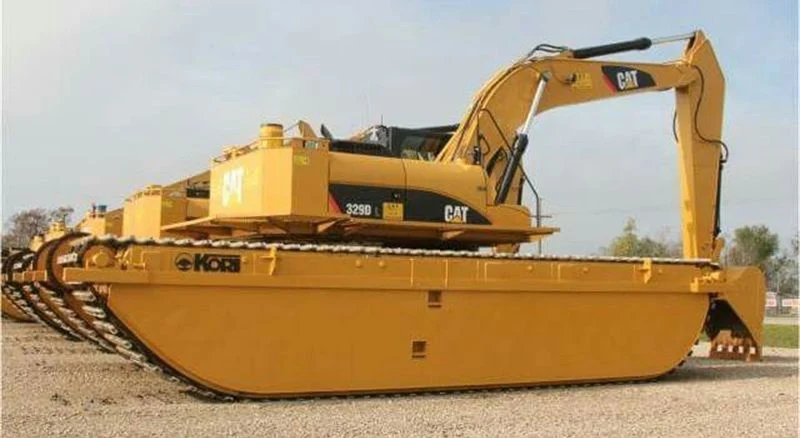 Hydraulic Amphibious Excavator with Pontoon in The Water