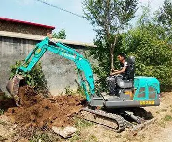 Mini 0.8t Rubber Crawler Excavator, Ordinary Engine Hydraulic Diesel Garden Mini Excavator