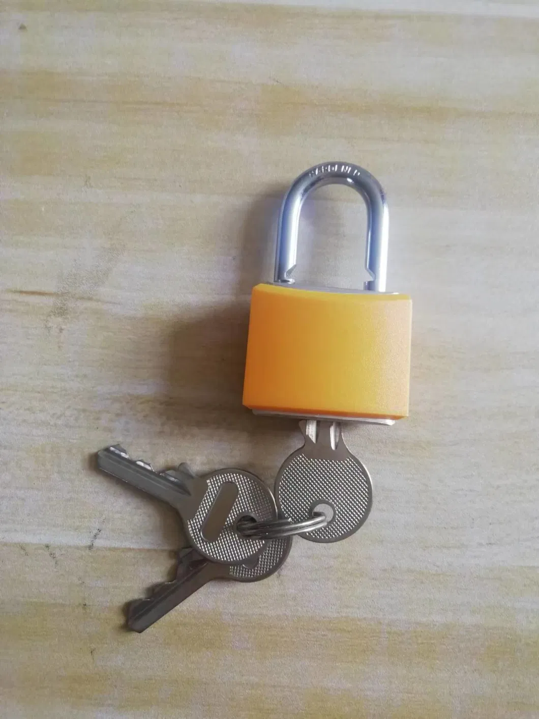 Aluminum Lock with Solid Brass Cylinder Safety Padlock Have Plastic Shell Padlock