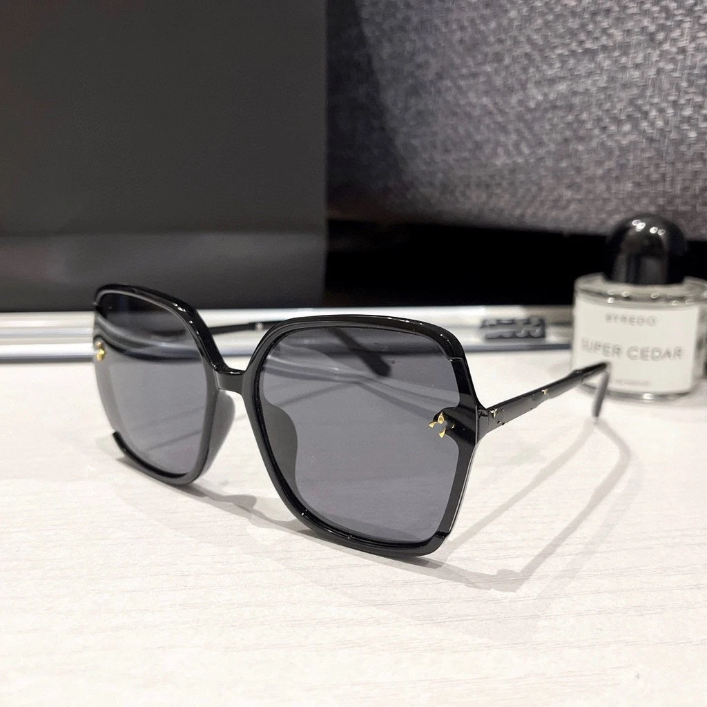 Luxury Sunglasses High-Grade Rimless Women&prime;s Men&prime;s Sunglasses Wholesale Designer Replica