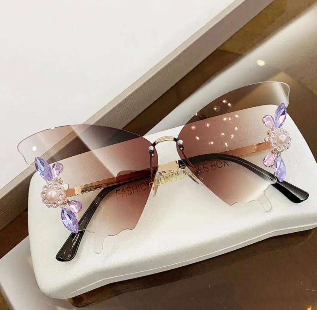 Unique Fashionable Butterfly Shape Sunglasses with Jewelry Accessories