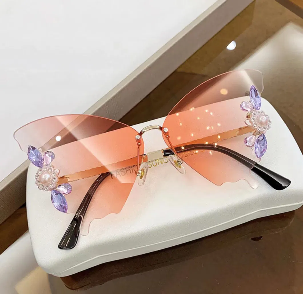 Unique Fashionable Butterfly Shape Sunglasses with Jewelry Accessories