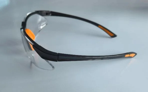 CE En166 and ANSI Z87.1 Polycarbonate Lightweight Safety Glasses Quality Goggles