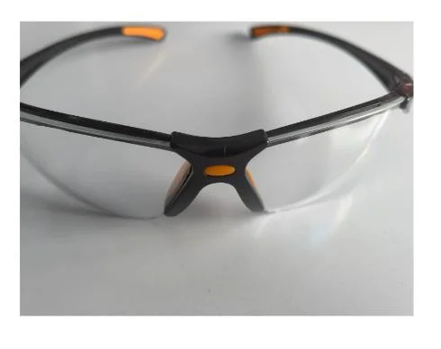 CE En166 and ANSI Z87.1 Polycarbonate Lightweight Safety Glasses Quality Goggles