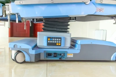 Tabella di funzionamento chirurgico elettrica del C-Braccio dell&prime;ospedale dei raggi X di certificazione del CE con l&prime;alta qualità
