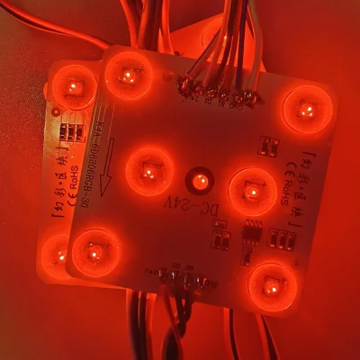 Modulo LED RGB quadrato con lente angolare da 160 gradi per la visualizzazione ampia Per decorazione grande soffitto in ufficio