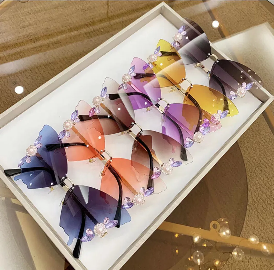 Unique Fashionable Butterfly Shape Sunglasses with Jewelry Accessories