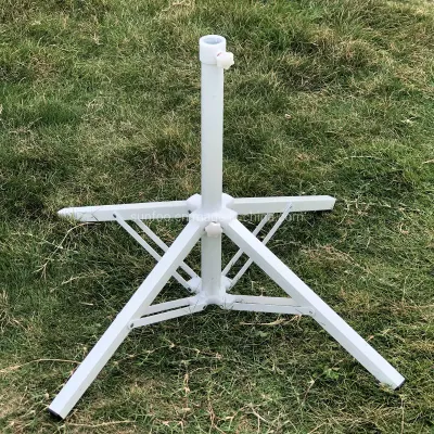 Parasol/paraguas grande de playa al aire libre, plegable, ajustable, de hierro/metal blanco, con base/soporte.