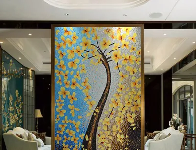Hermoso árbol decorativo el patrón de arte mural mosaico de cristal