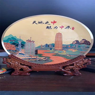 China Creative Round Plate Crystal Glass Trophy con base in metallo Trofei Cristallo personalizzati souvenir in legno placca di legno
