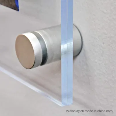 Supporto per segnaletica mobile per display poster in acrilico montato a parete