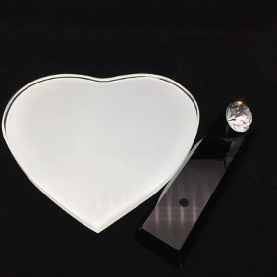 Forma del cuore sublimazione sbozza la foto di cristallo come regalo di nozze